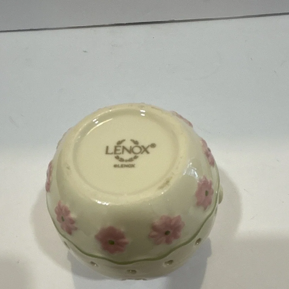 Lenox Porcelain Floral Candle Holder Cream Pink Green Glazed Round 1-Pack